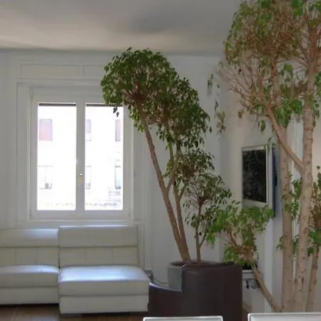 Loft'nb Duomo Apartment Milan